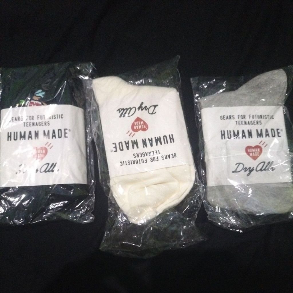 kaos kaki human made