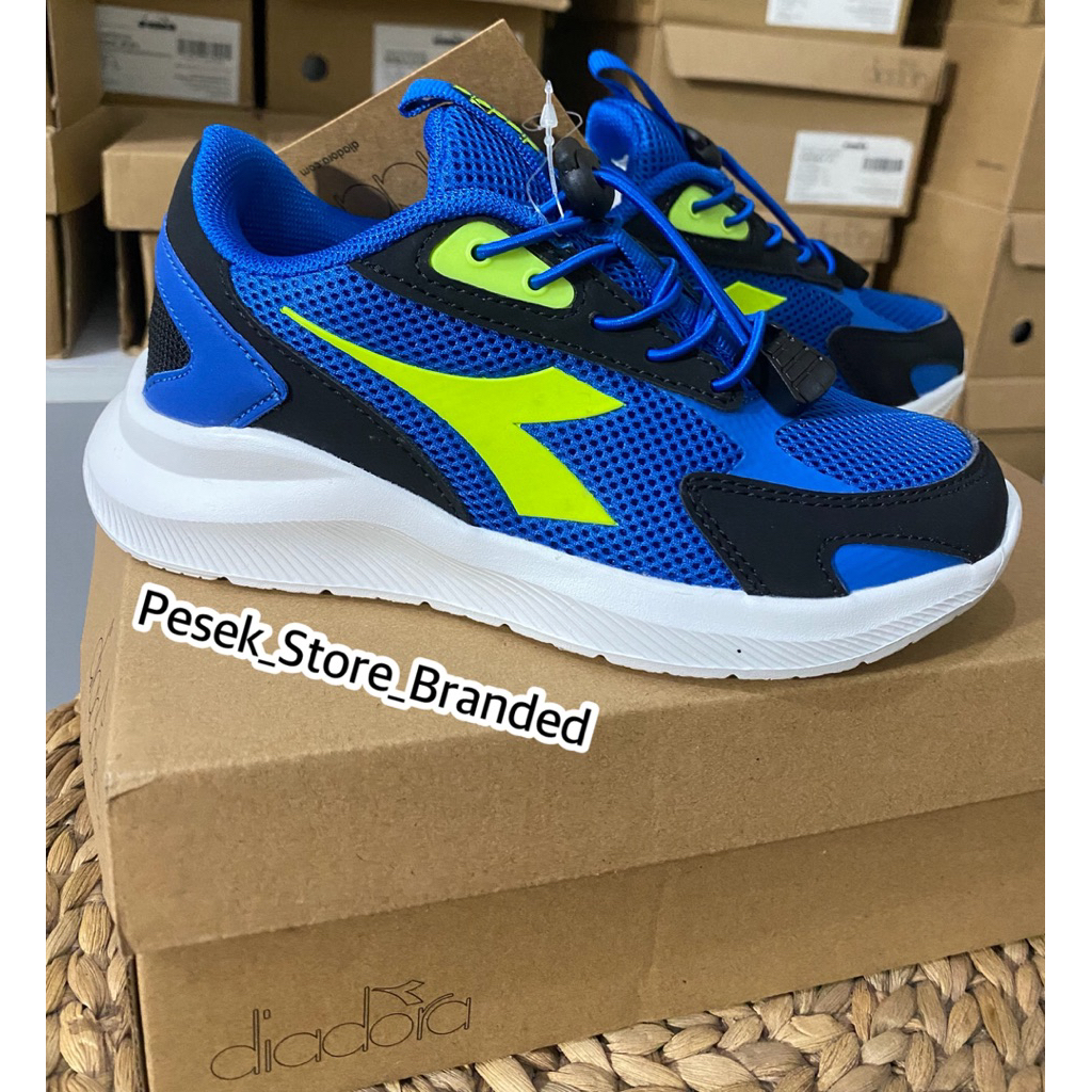 Sepatu Diadora Kordoba Jr Hitam biru size 30 saja original sale