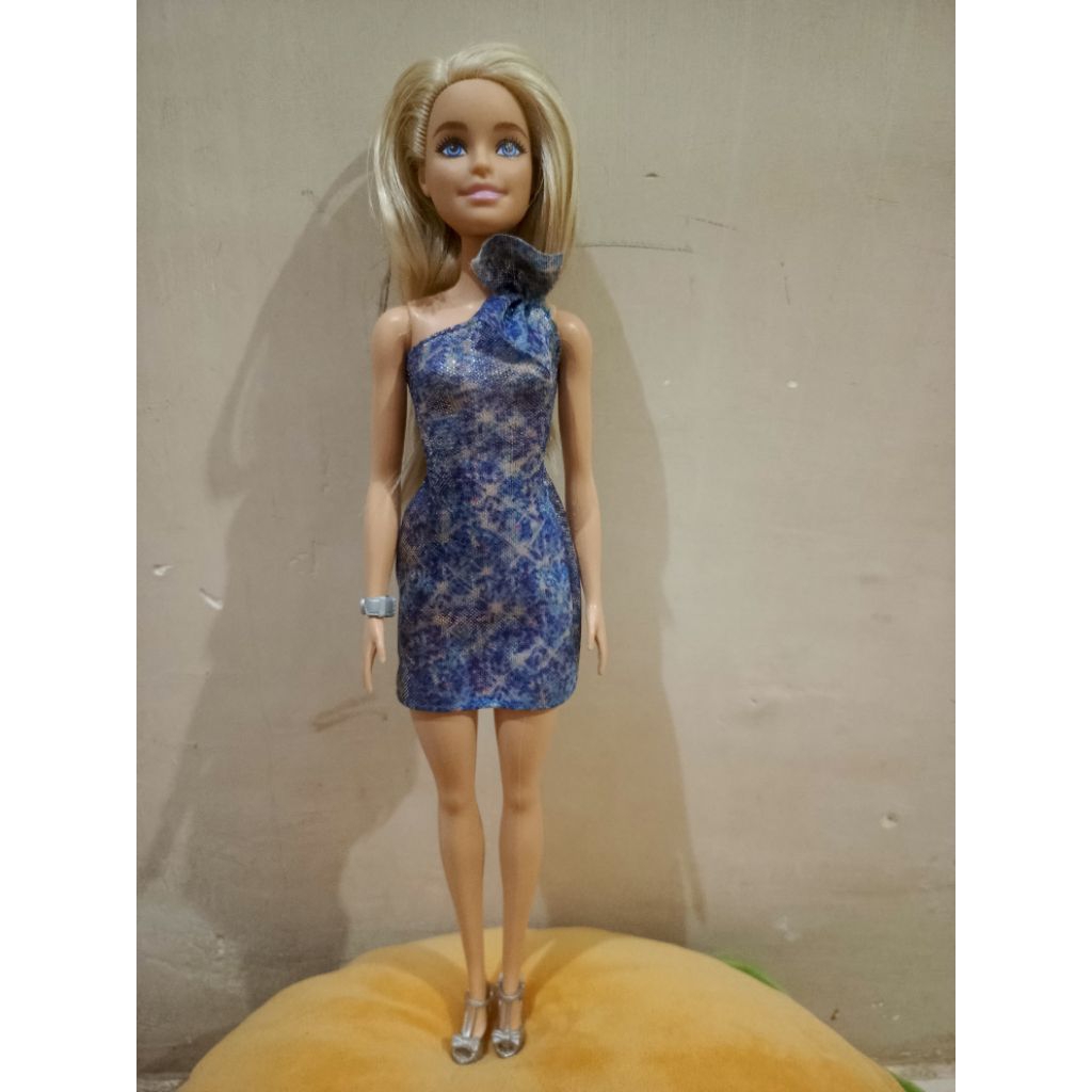 Boneka Barbie Mattel