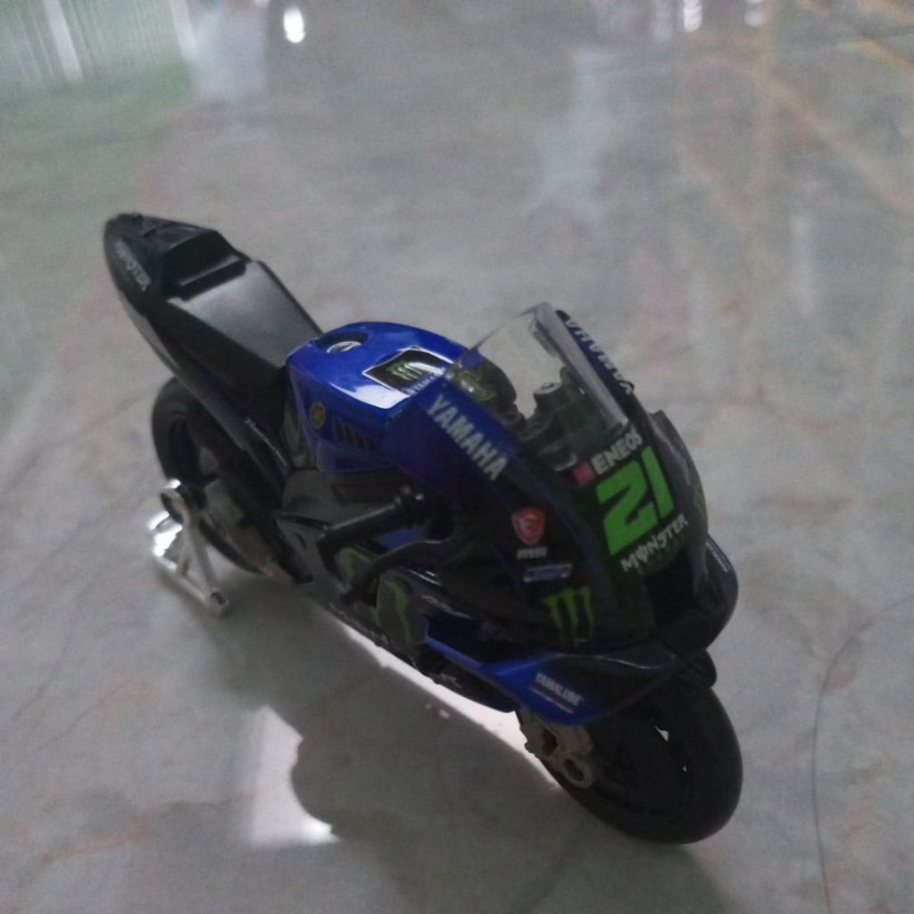 diecast miniatur motor YAMAHA monster energi