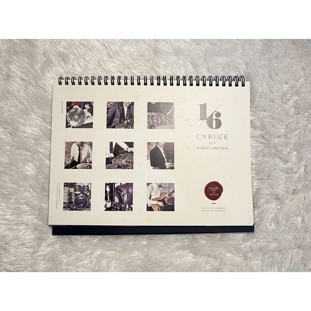 

Season greeting / kalender Cnblue 2016