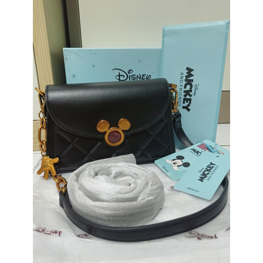 preloved tas wanita original disney ..harga ambyar