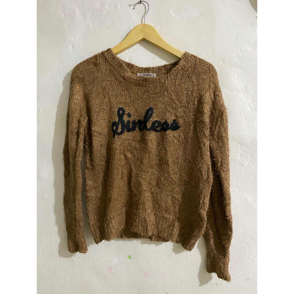 sweater rajut fuzzy