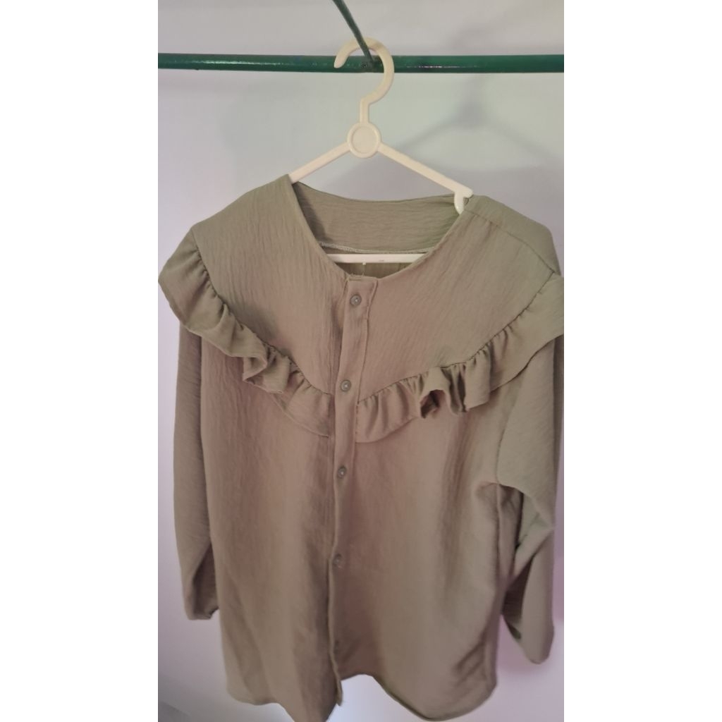 blouse sage