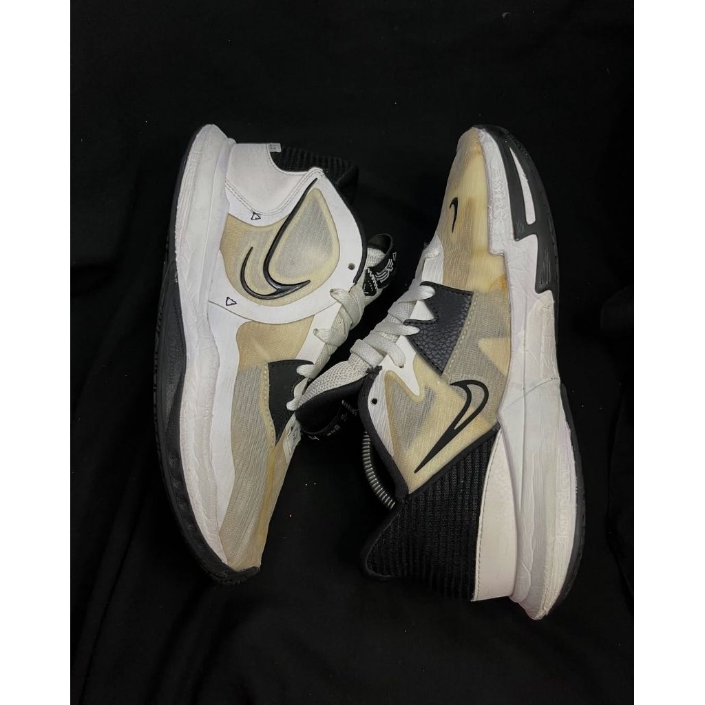 Nike Kyrie Low 5 (sz 43/27,5 cm)