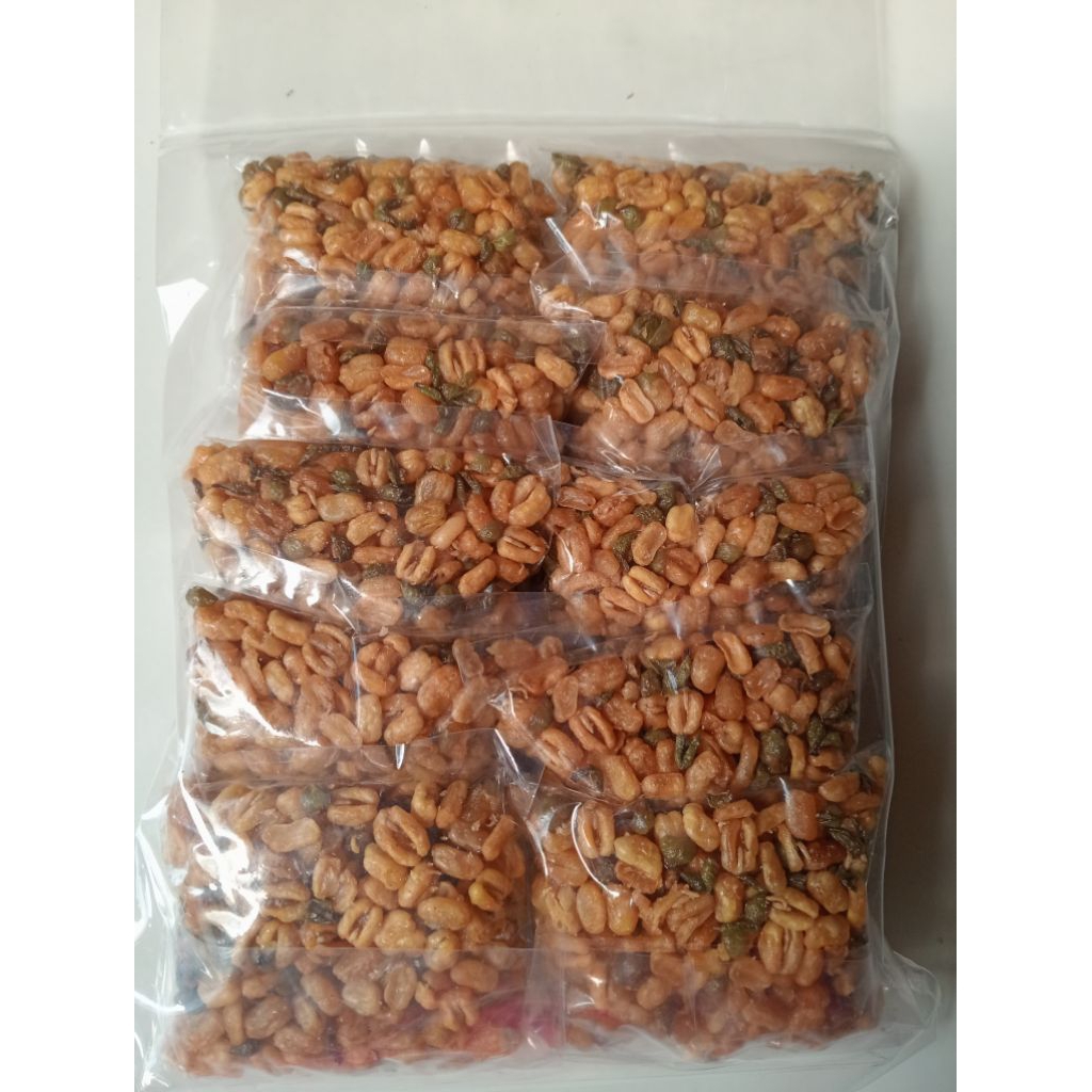 

Kacang ijo goreng 1 pack isi 10 pcs