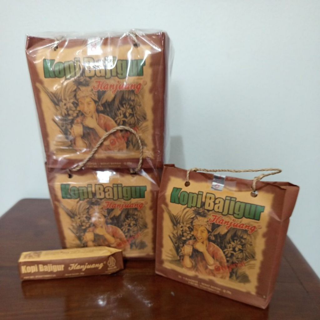 

Kopi Bajigur Hanjuang Kemasan Kantong 1 pack isi 40 sachet