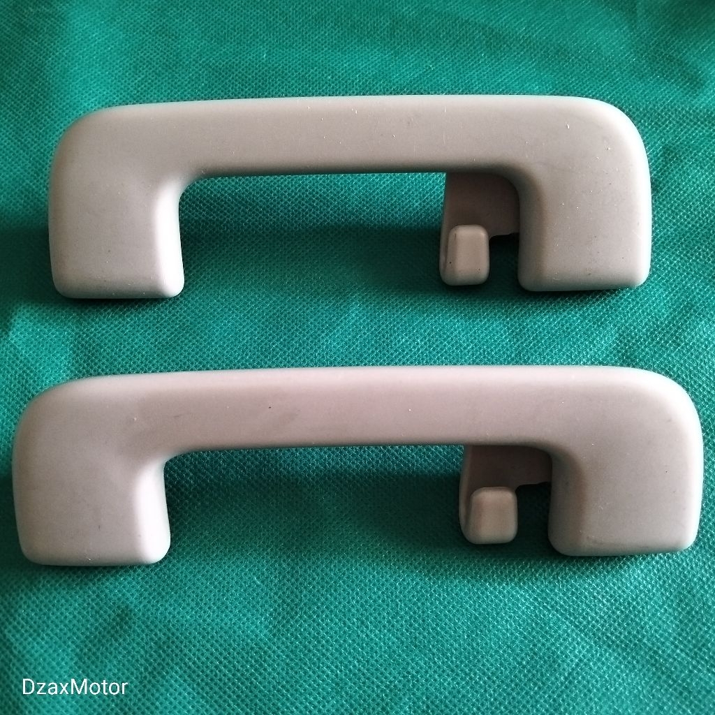 HANDEL PEGANGAN TANGAN PLAFON MOBIL VIOS YARIS INNOVA FORTUNER HILUX ORIGINAL