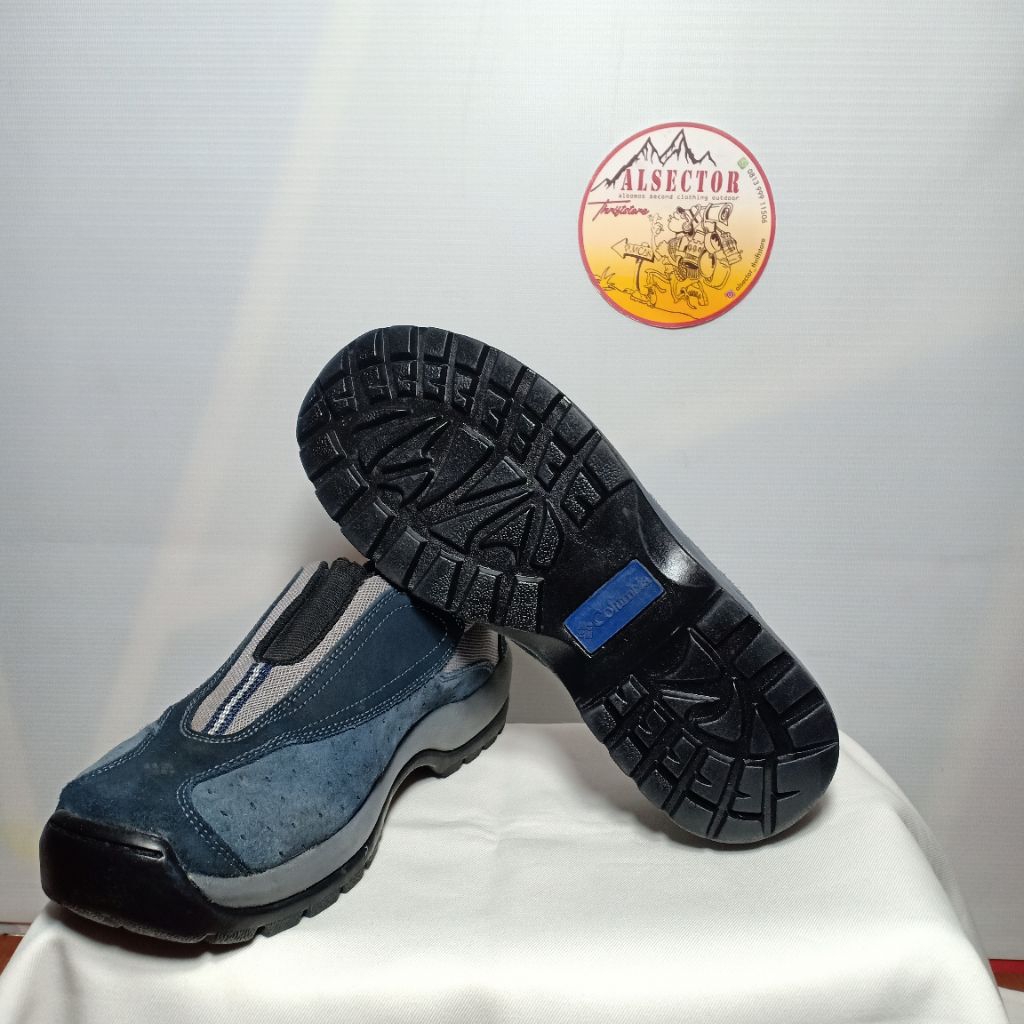 Sepatu COLUMBIA Slip On Size 42 Mulus (preloved) SO3004-001