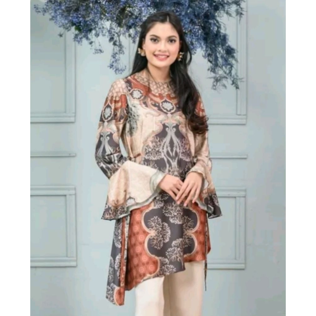 Wearing klamby seri Hailey tunic