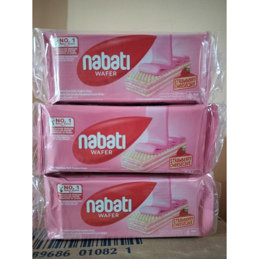 

Nabati Wafer Strawberry Cheesecake (1 Renceng isi 10 Pcs)