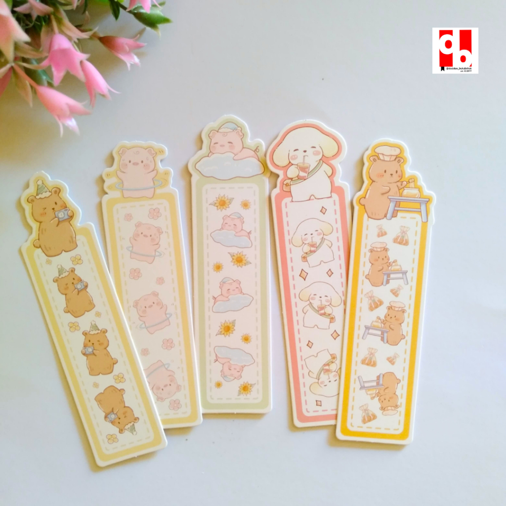 

Bookmark Yellow Hat Bear Pembatas Buku Motif Beruang Topi Kuning