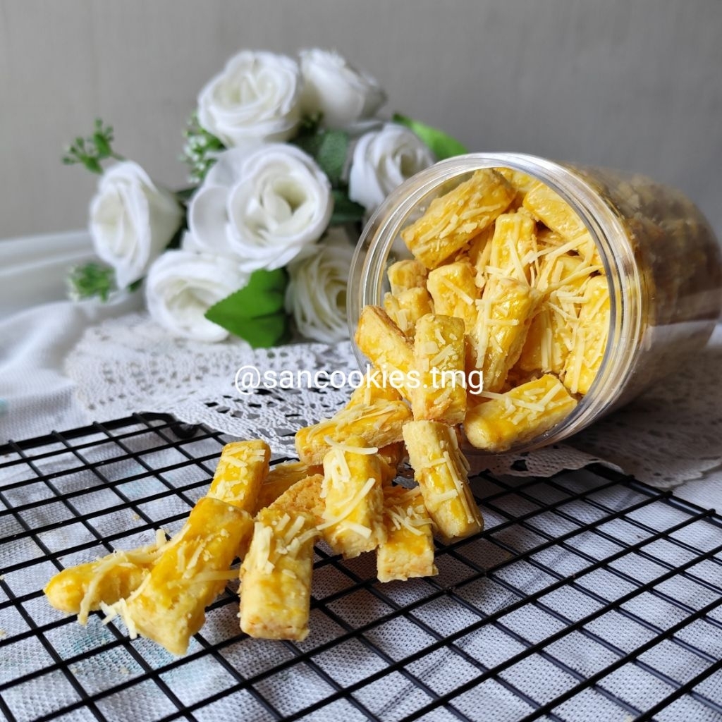 

Kastengel by sancokies.tmg - Kemasan Toples 800ml