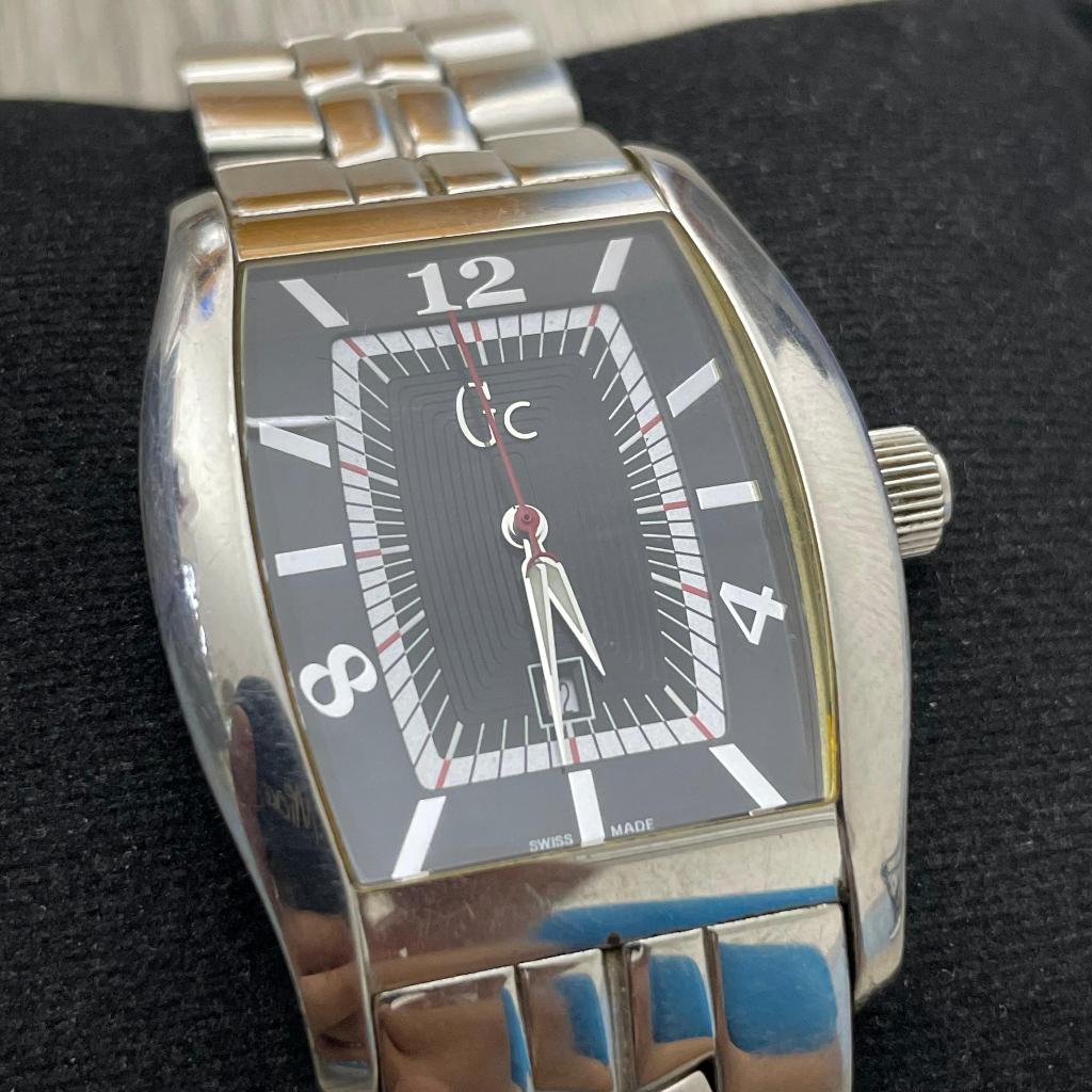 Jam Tangan Pria Guess Collection GC 31000