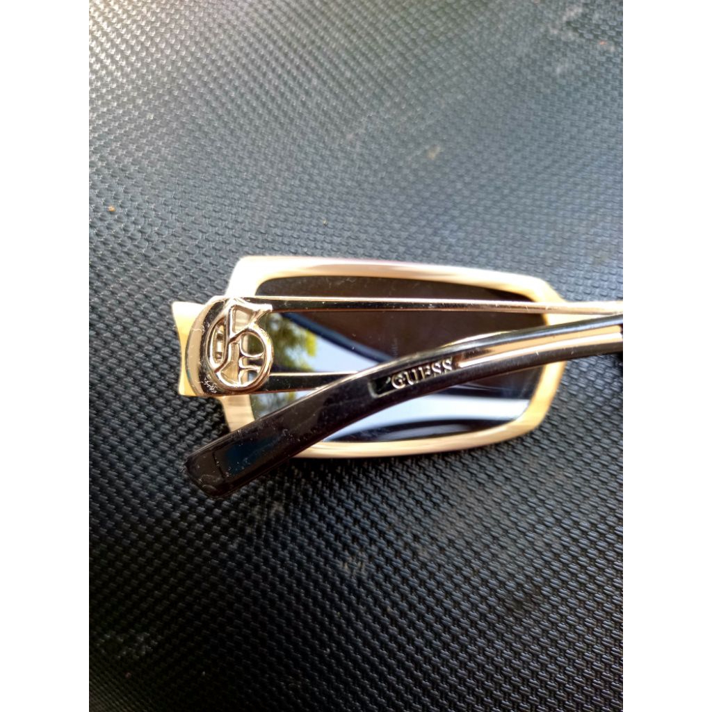 kacamata guess original