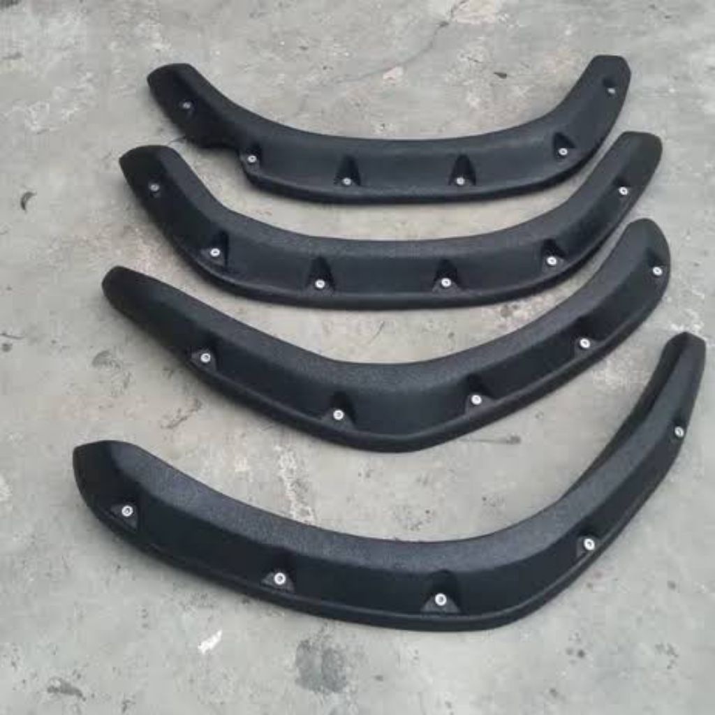 over fender Isuzu panther pick up