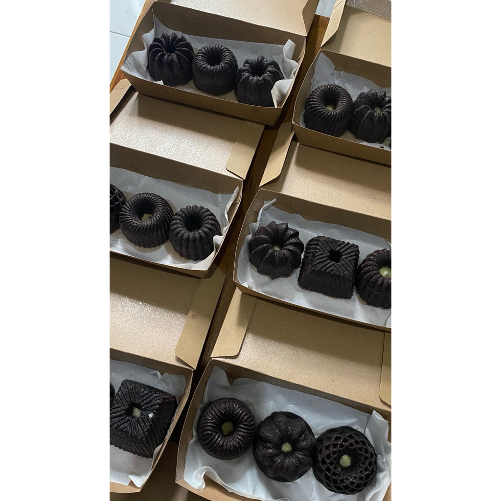 

Bolu Ketan Hitam Keju Lumer