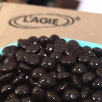 

Cokelat Chip -Chocolate Chip 1/2 Bulat 250gram