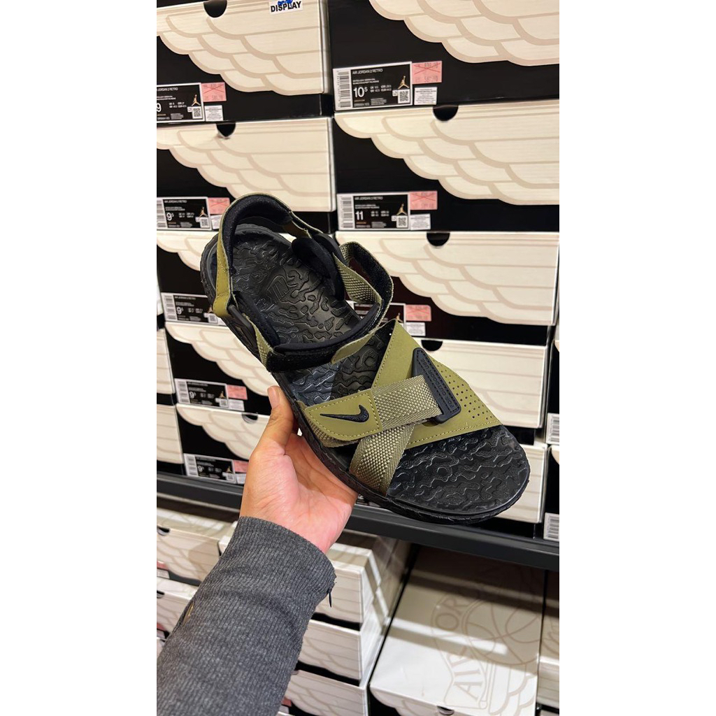 sandal nike ACG air deschutz black olive
