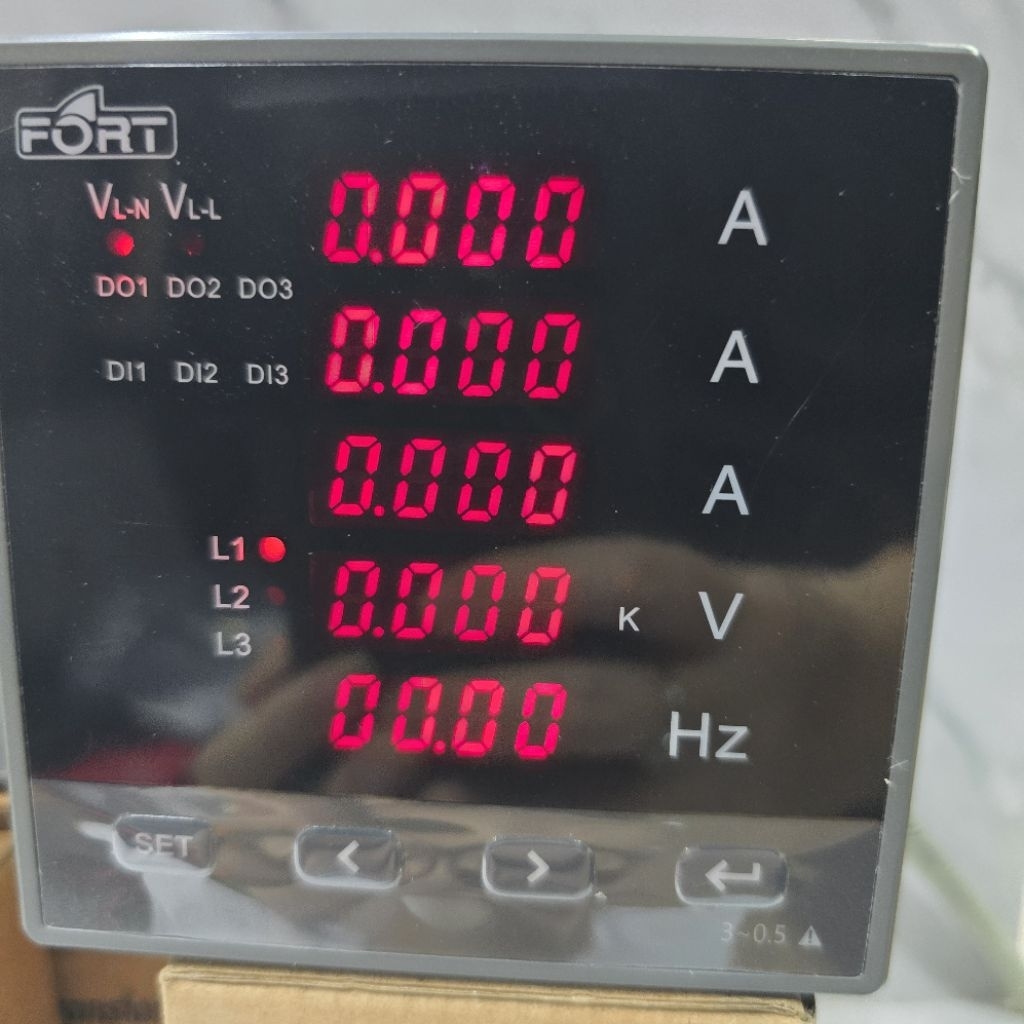 FORT DIGITAL AMPERE METER AVHZ 3PHASE AMPERE VOLT FREKUENSI/HZ