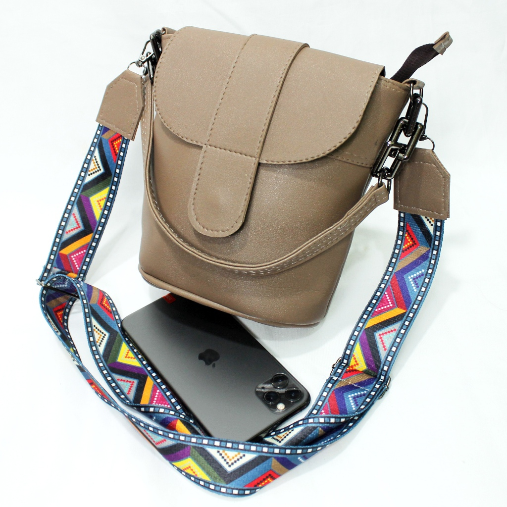 Slingbag Wanita Tali Strap Tas Selempang Tali Rantai Kombinasi OOTD