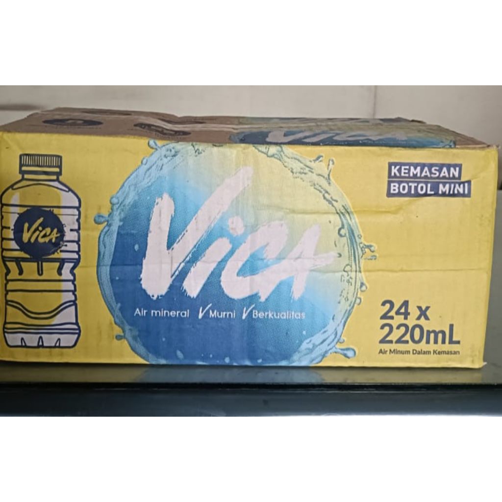 

Vica Air Minum Mineral Botol Mini 220ml 220 ml 1 Dus Isi 24 Pak Aqua