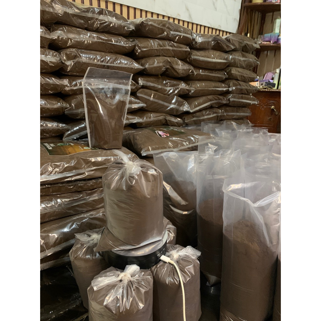 

Kopi bubuk hitam Madura-1kg kopi Madura-terlaris-asli mantap