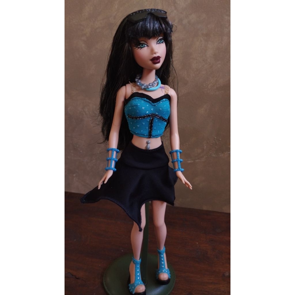 Nolee Myscene doll Street style rok Mattel Basics minus service-an