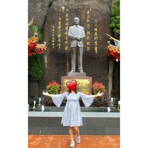 PRELOVED DRESS KOTAK-KOTAK BIRU PUTIH / SABRINA MINI DRESS BLUE WHITE / DRESS PENDEK SQUARE