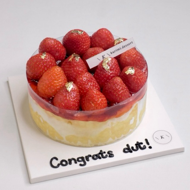 

Strawberry Bliss Burnt Cheese Cake (d12) | KURIMI DESSERT