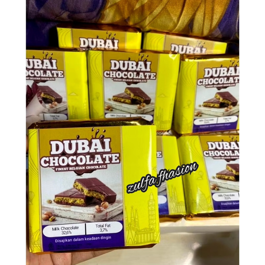 

( Size Tanggung ±145 gr ) Chocolate Dubai Viral Original Crispy "PISTACHIO KUNAFE" Berat ±145 gr ,Size 16x8 cm ,Coklat Viral Lembut Meleleh Dimulut Food Cocoa Cemilan Makanan Cokelat Terlaris