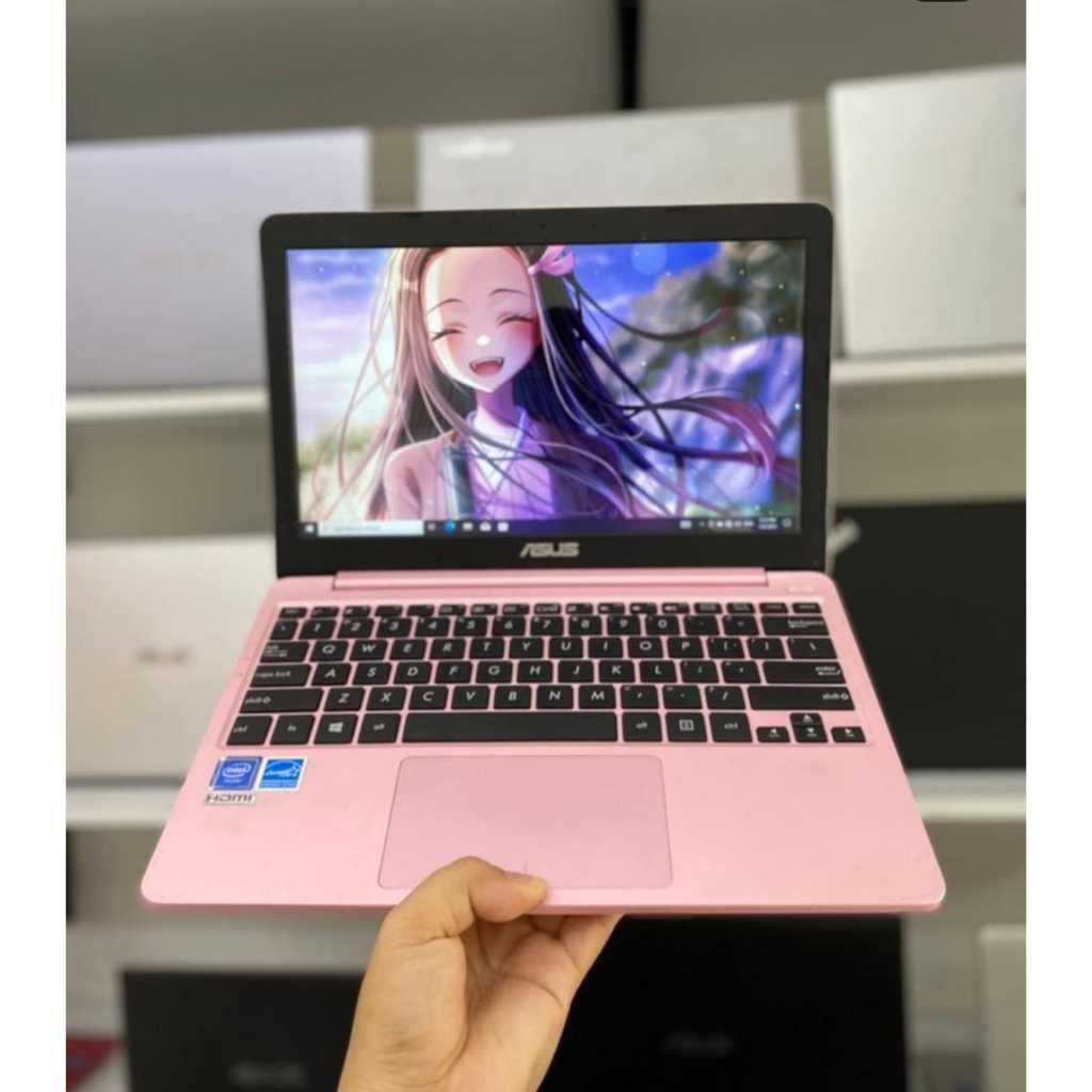 LAPTOP SECOND ASUS E203NAH – Warna PINK Unik & Stylish