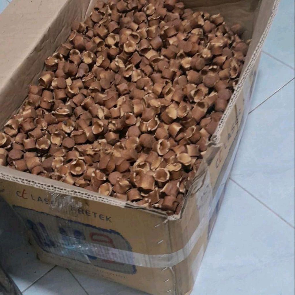 

Getah gambir kering Serbuk fauder halus Tradisional siap pakai