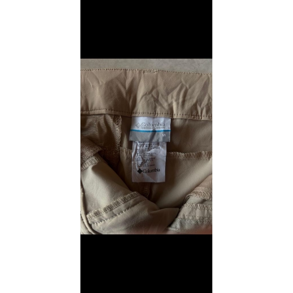 celana pendek Columbia