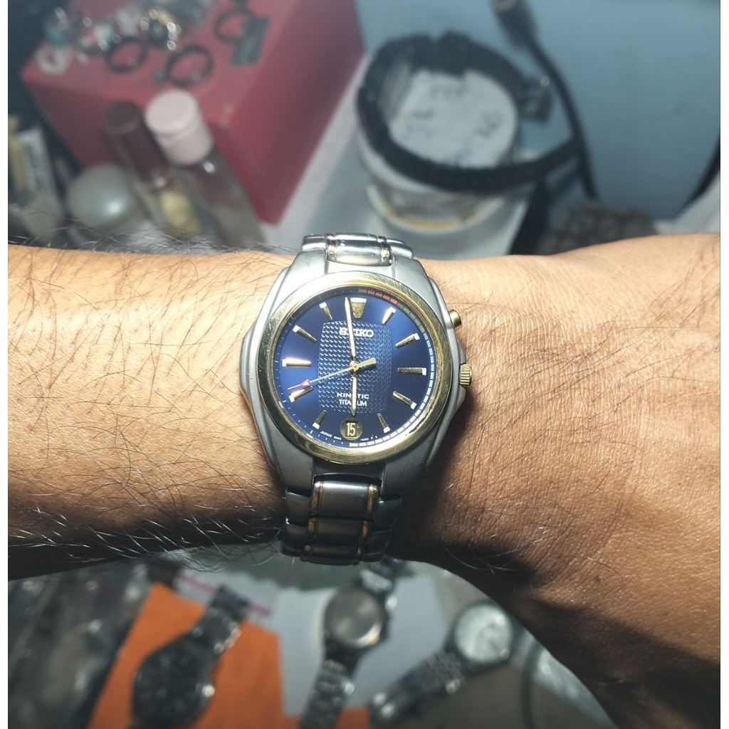Jam tangan ORIGINAL SEIKO KINETIC TITANIUM BLUE DIAL TEXTURED