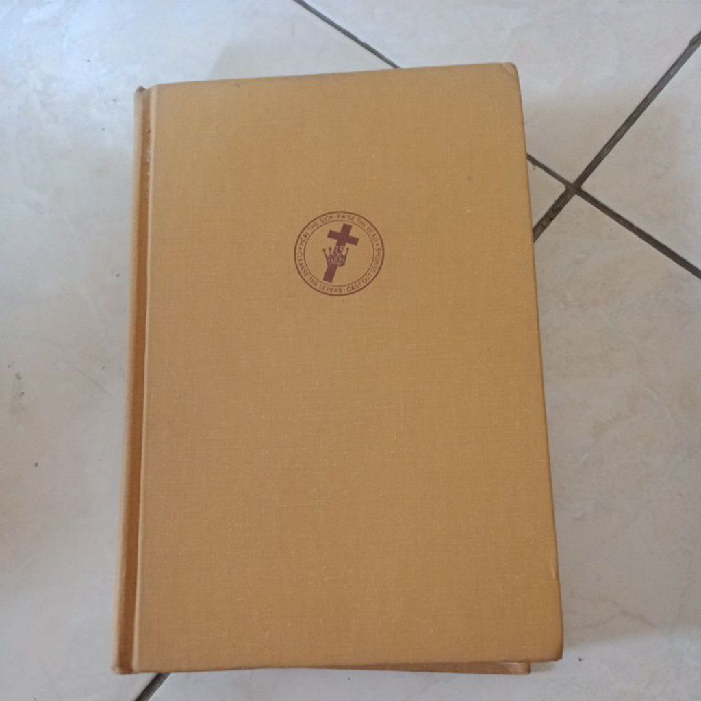 buku ilmu pengetahuan dan kesehatan dengan kunci untuk kitab suci