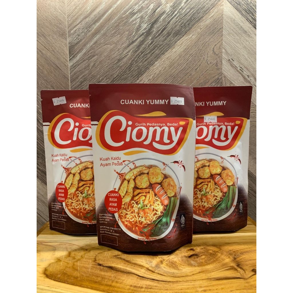 

CIOMY pouch rasa AYAM PEDAS