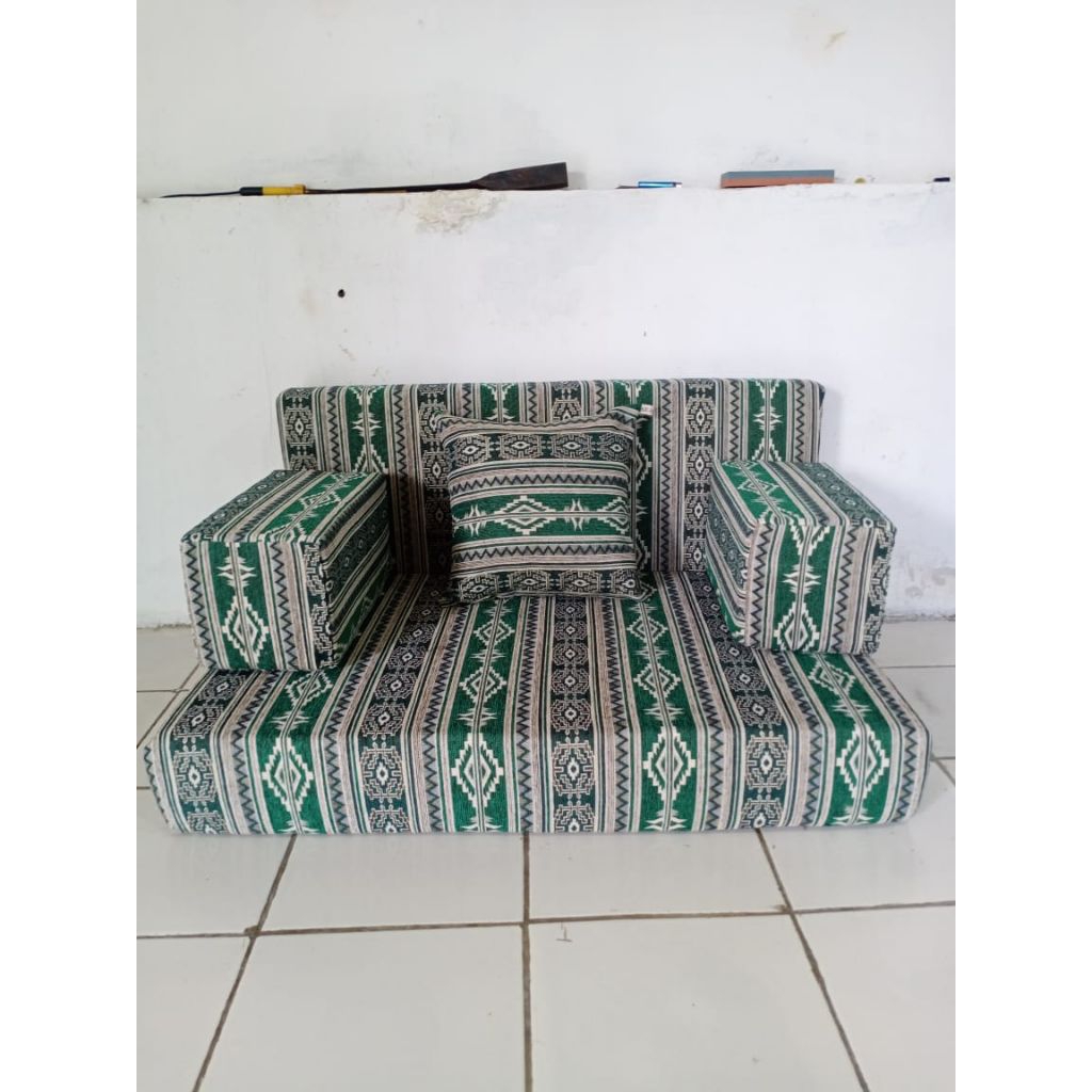 TAKIA/TATAKAN TANGAN SOFA ARABIC