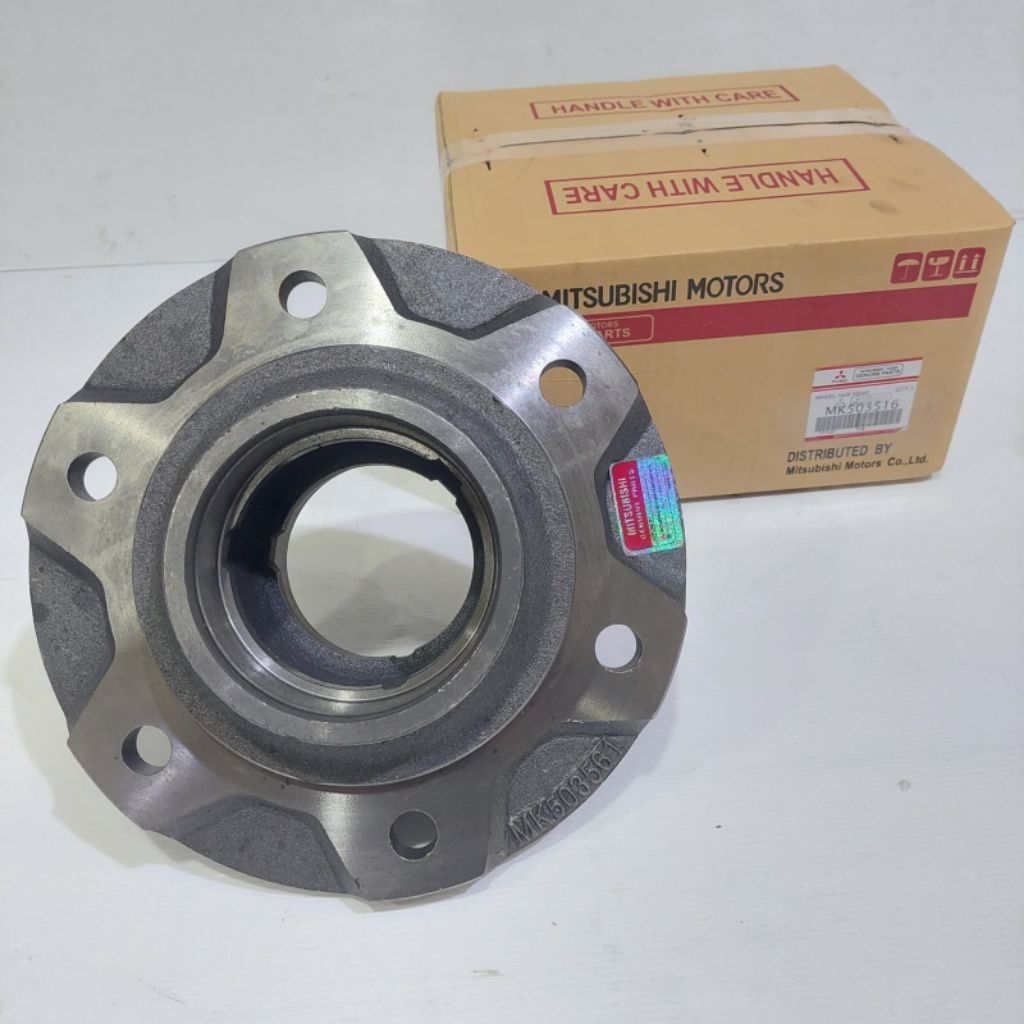 NAP RODA BELAKANG MITSUBISHI PS125 PS 125  TURBO CANTER