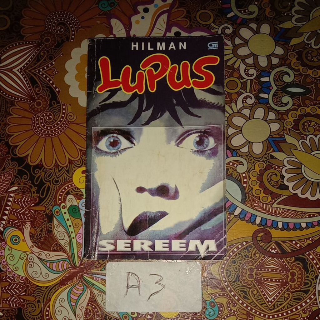 BUKU HILMAN LUPUS SEREEM//HILMAN-LUPUS-SEREEM