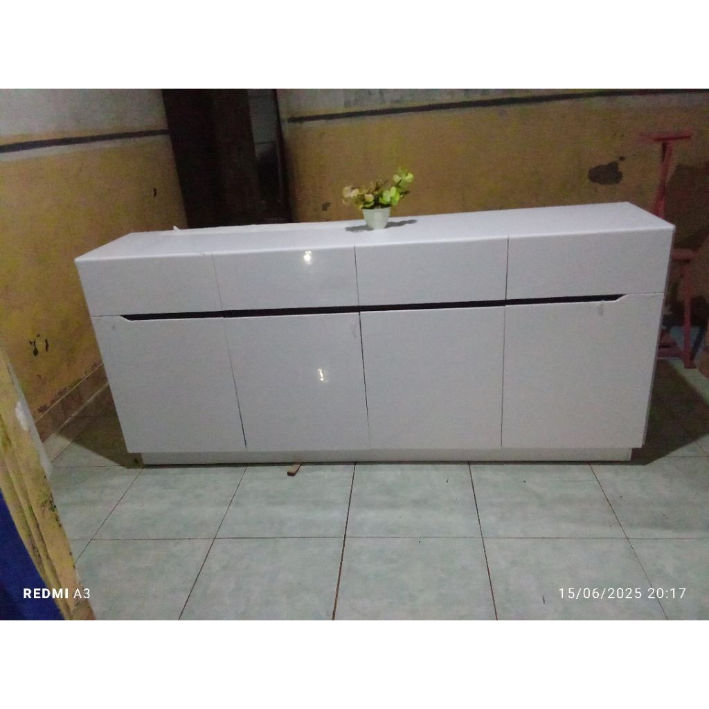 Lemari TV Lemari bofet Lemari laci