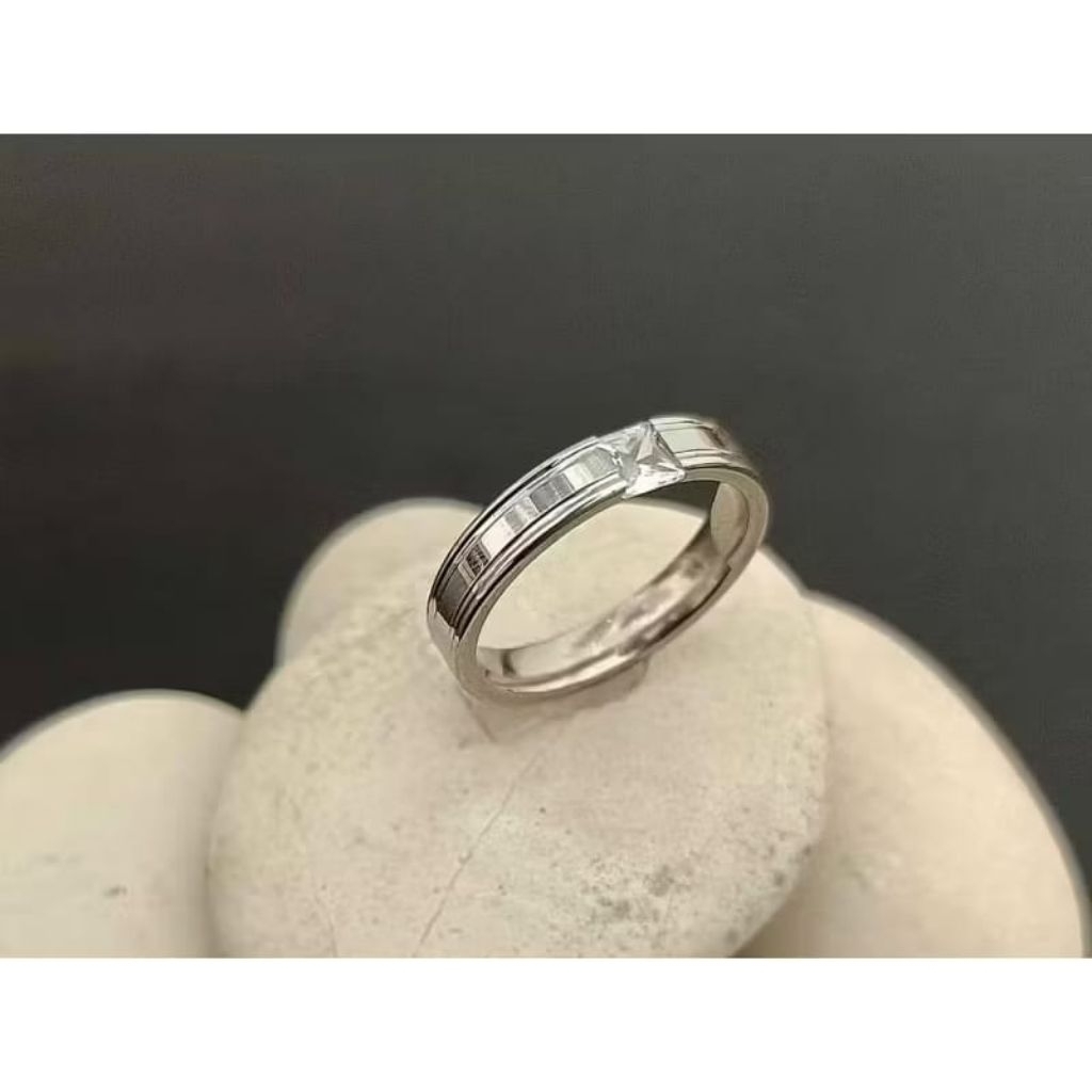 Cincin Titanium Permata Besar Silver [Free Box] Cincin Couple Titanium/Cincin Pria Wanita/Cincin Nik