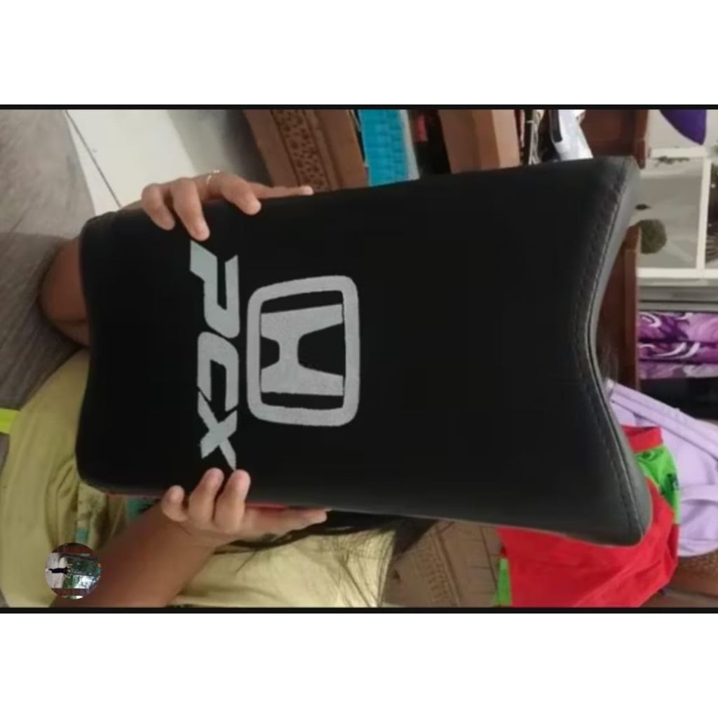 JOK TAMBAHAN MOTOR PCX MOTIF LOGO