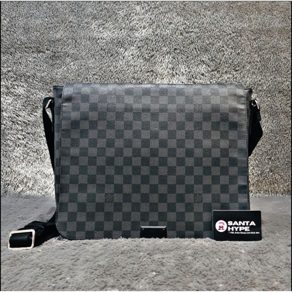 Louis Vuitton Damier Graphite Messenger Bag