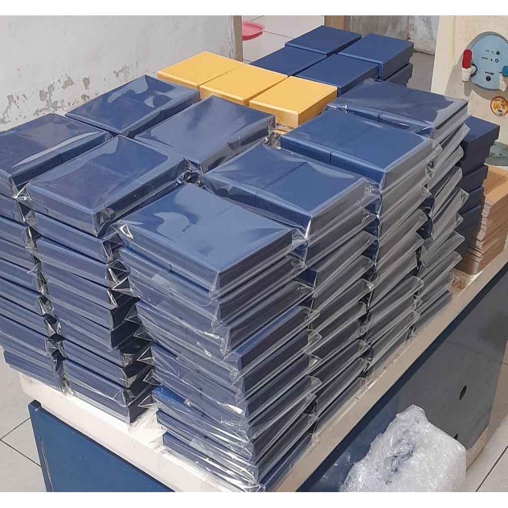 

Small Gift Box 7x10x3Cm 1