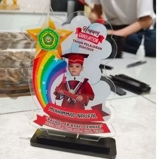 vandel wisuda acrylic wisuda custom