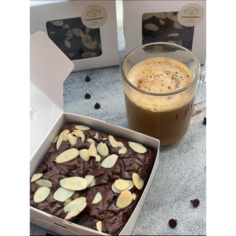 

THEMOSTCAKES - Fudge Brownies Single Box uk. 10x10