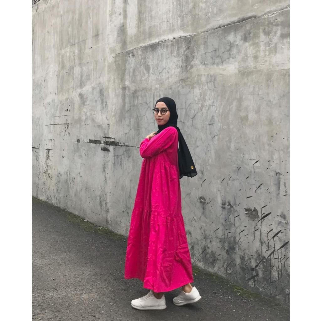 ARIANA MIDI DRESS dress perempuan dress pink dress katun poplin dress santai dress payet dress premi