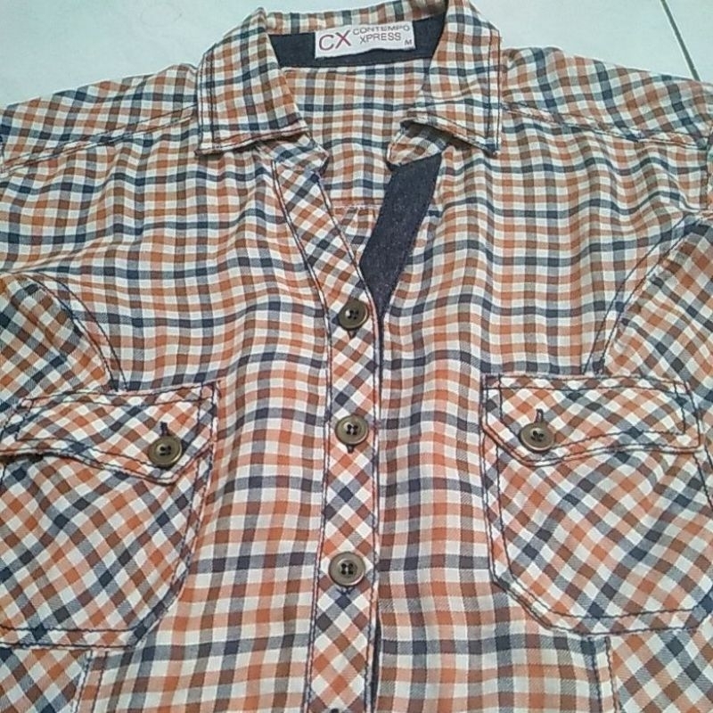 Kemeja Kotak-Kotak C-X EXPRESS