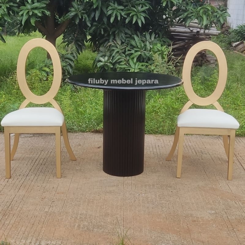 Kursi makan kursi teras kursi cafe meja makan kursi dua kursi meja satu